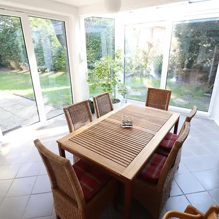 Haus Strandnixe In Sahlenburg Apartment Cuxhaven